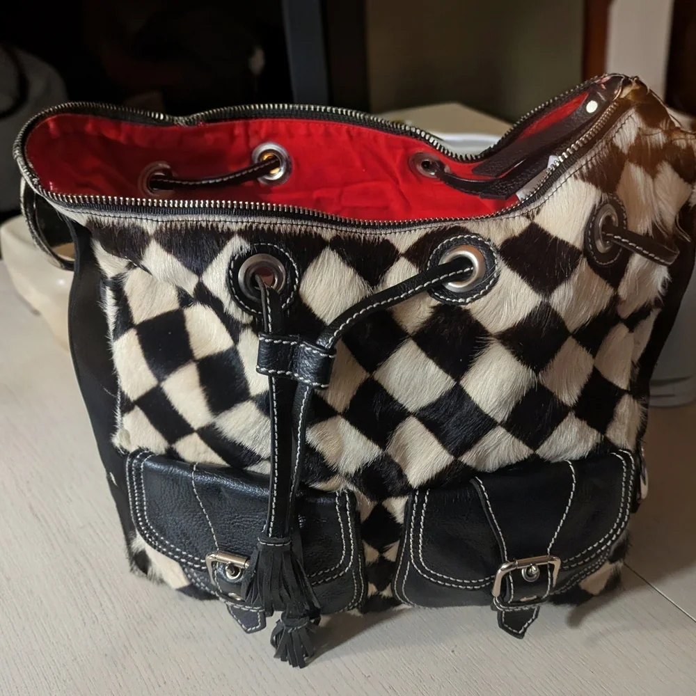 Isabella Fiore Black and White Checkered Shoulder Bag - Picture 2 of 2